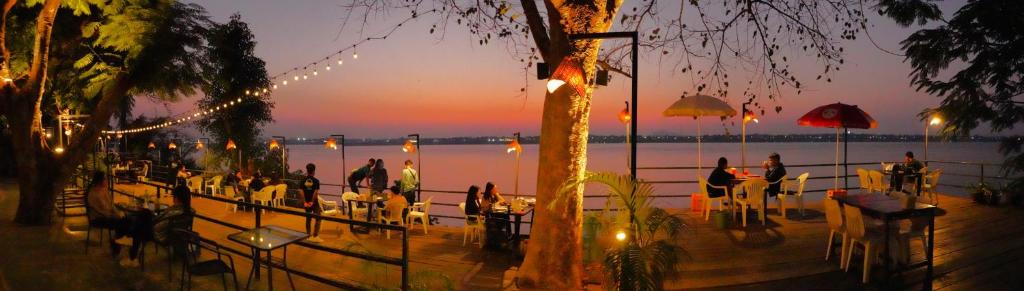 ຫ້ອງຮັບແຂກໂຮງແຮມ